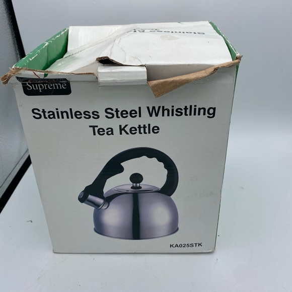 VTG Cook Supreme Whistling Tea Kettle Stainless Steel Bakelite Handle 2 1/2 Qt - Picture 10 of 15